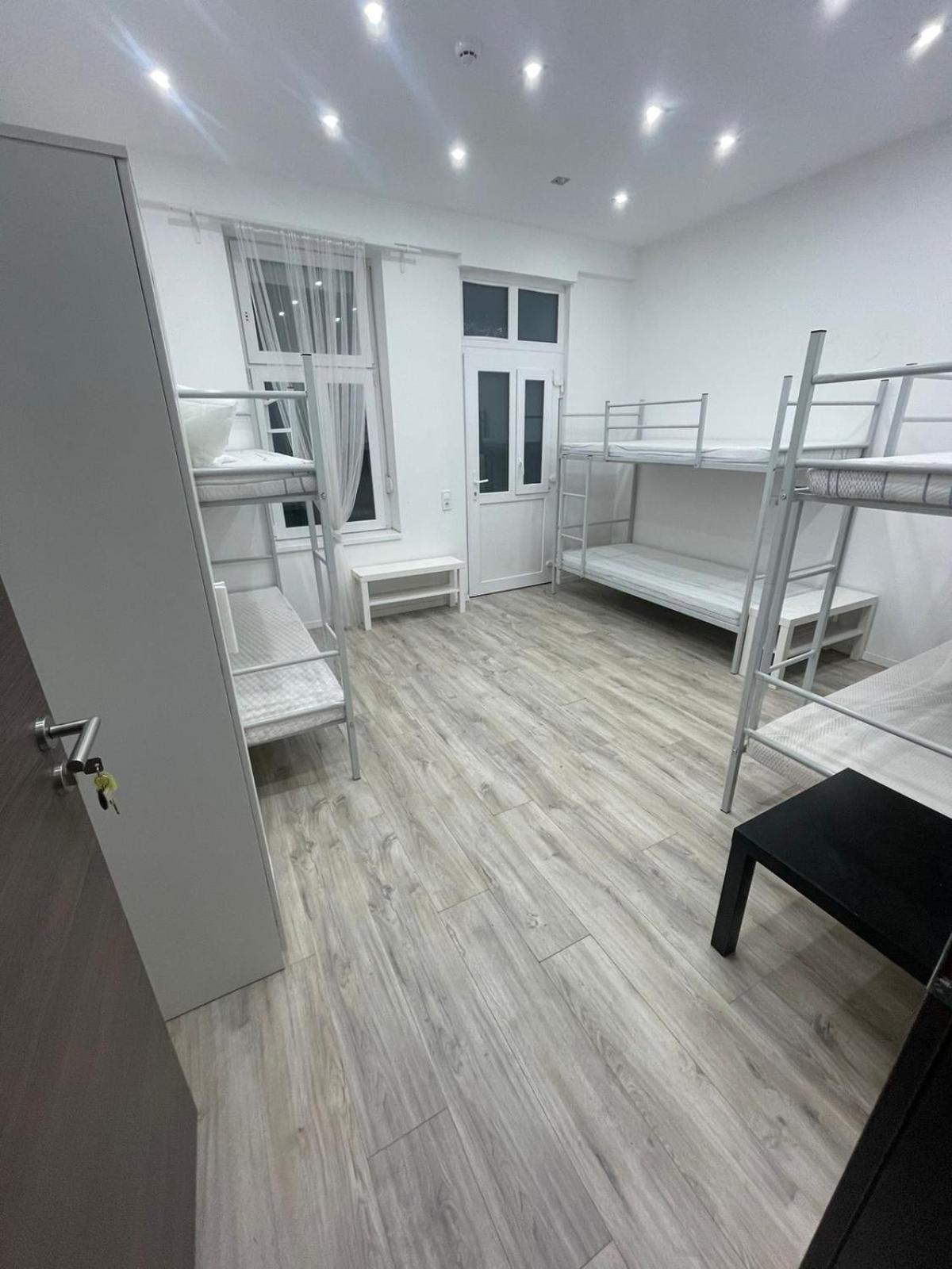 Golya Beds Free Parking Hostel Budapest Kültér fotó